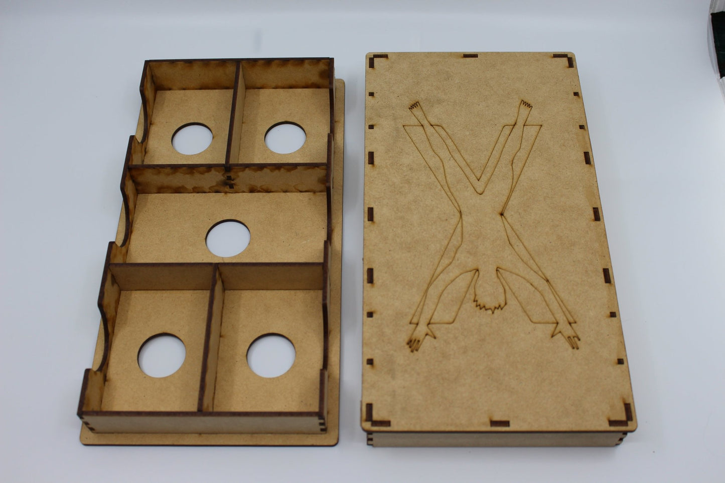 Flayed Man Card Box - Battlefield Accessories