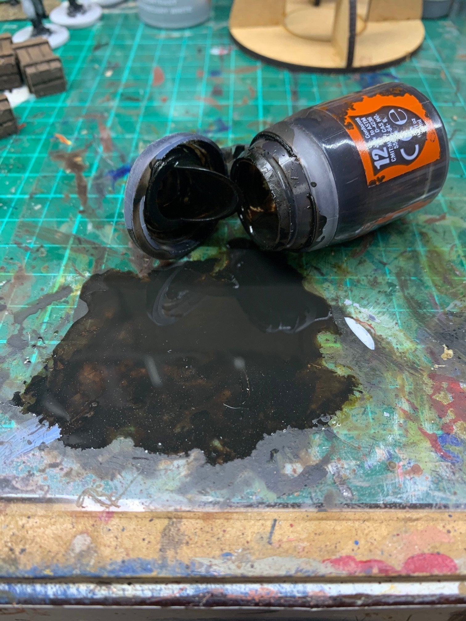 Painting Panzers Paint Holder - Battlefield Accessories